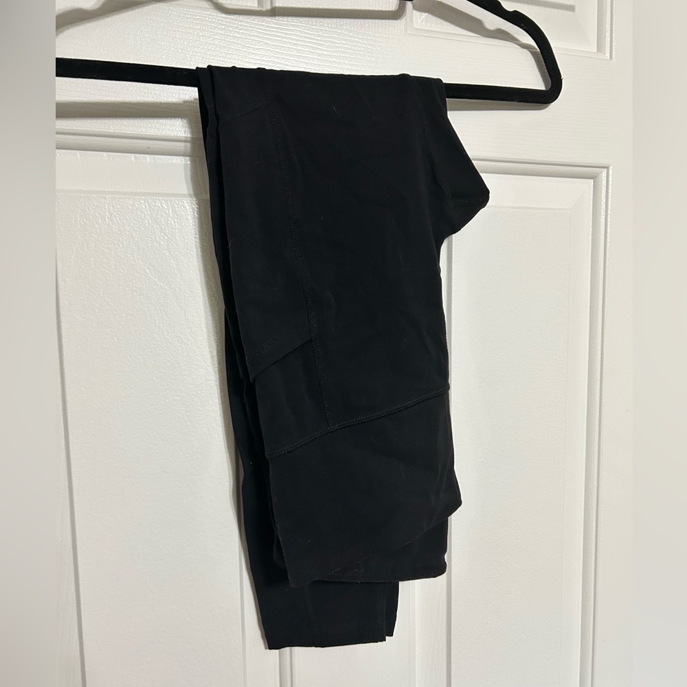 GAIAM MEDIUM Black Leggings EUC